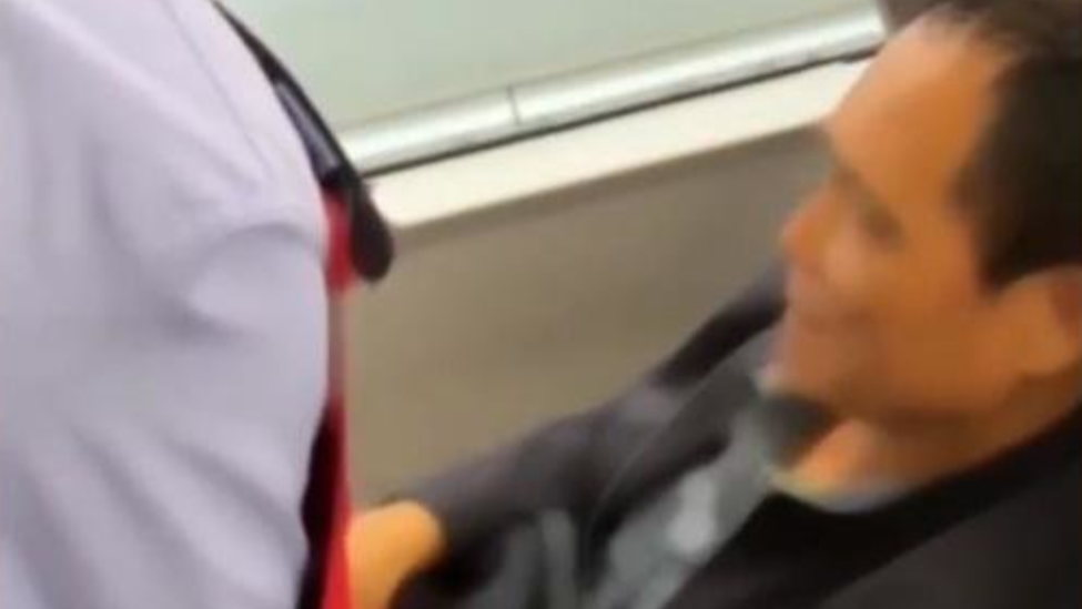 六旬男子高铁霸座，被拘留5日