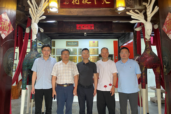 上饶师范学院校领导带队赴上海调研学习