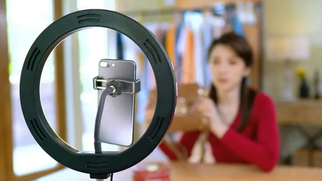 酒类电商突出重围 线上+线下已成未来酒业趋势