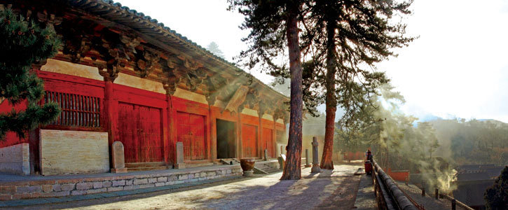 ▲气势恢宏的五台山佛光寺