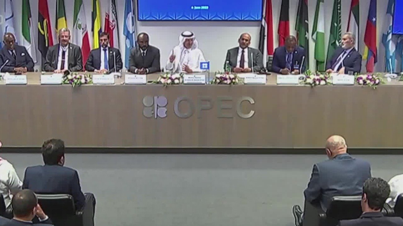 OPEC+延长减产计划延长至2024年底，沙特计划7月起每日额外减产100万桶