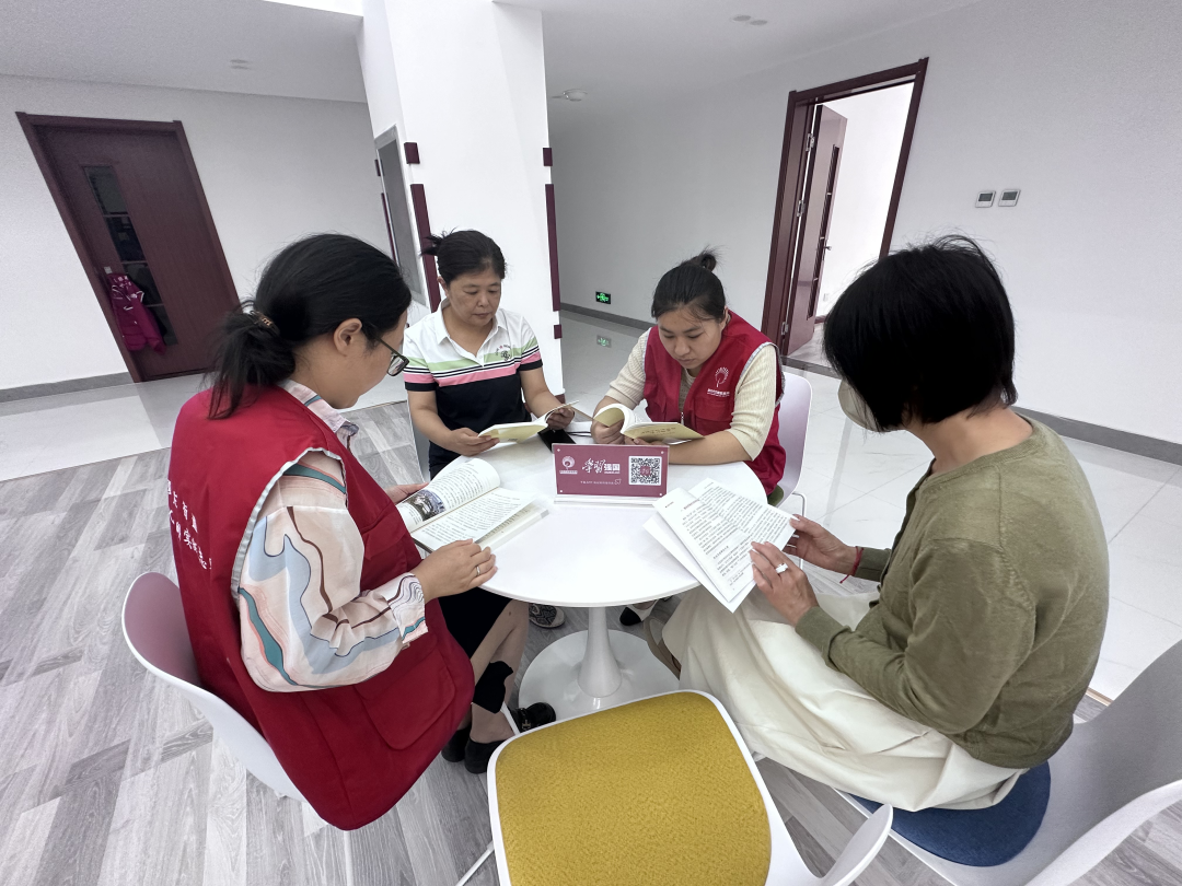 玉虹路社区开展读书分享活动