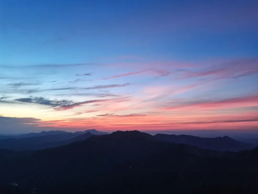 七峰山致青春：奔赴山海，山顶相见