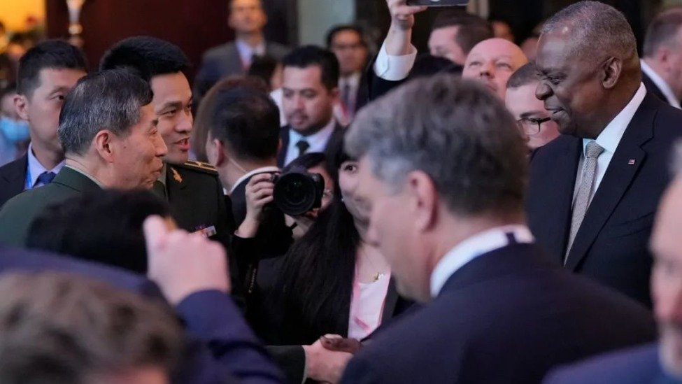 中美防长为何“只握手不会谈”?_凤凰网