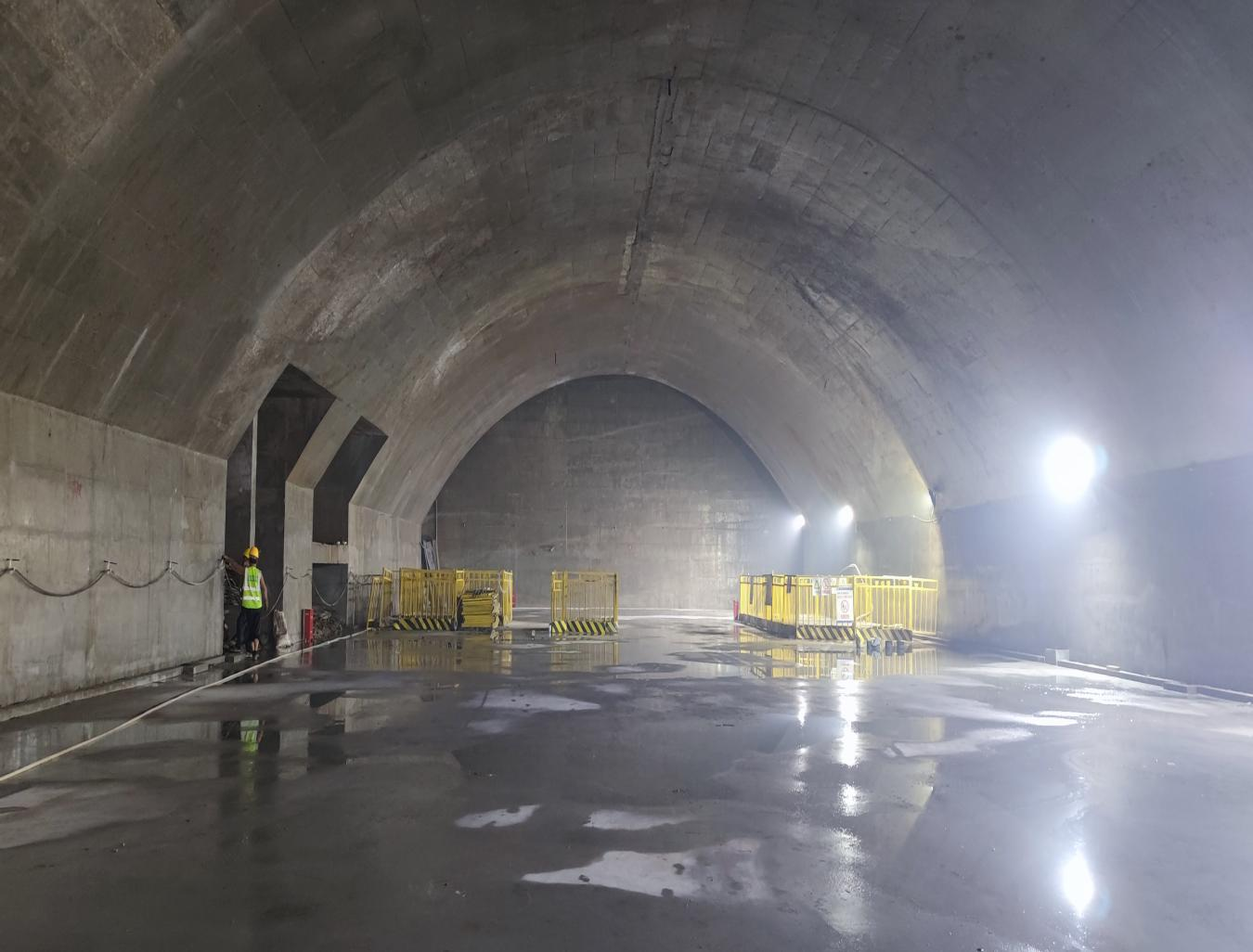 挖出的土石方能堆满30个足球场！8号线五四广场站主体结构施工提前三个月完成