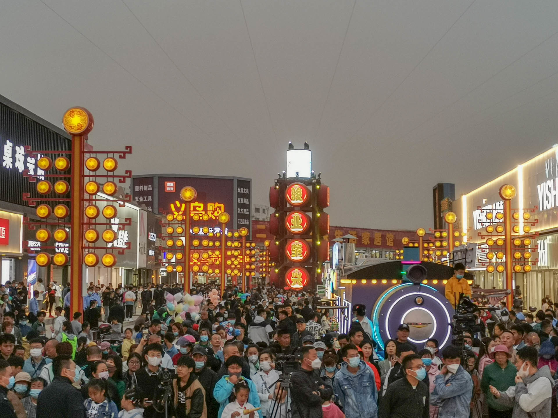 美食、灯光、歌舞，双辽市民文化节带你体验“越夜越精彩”