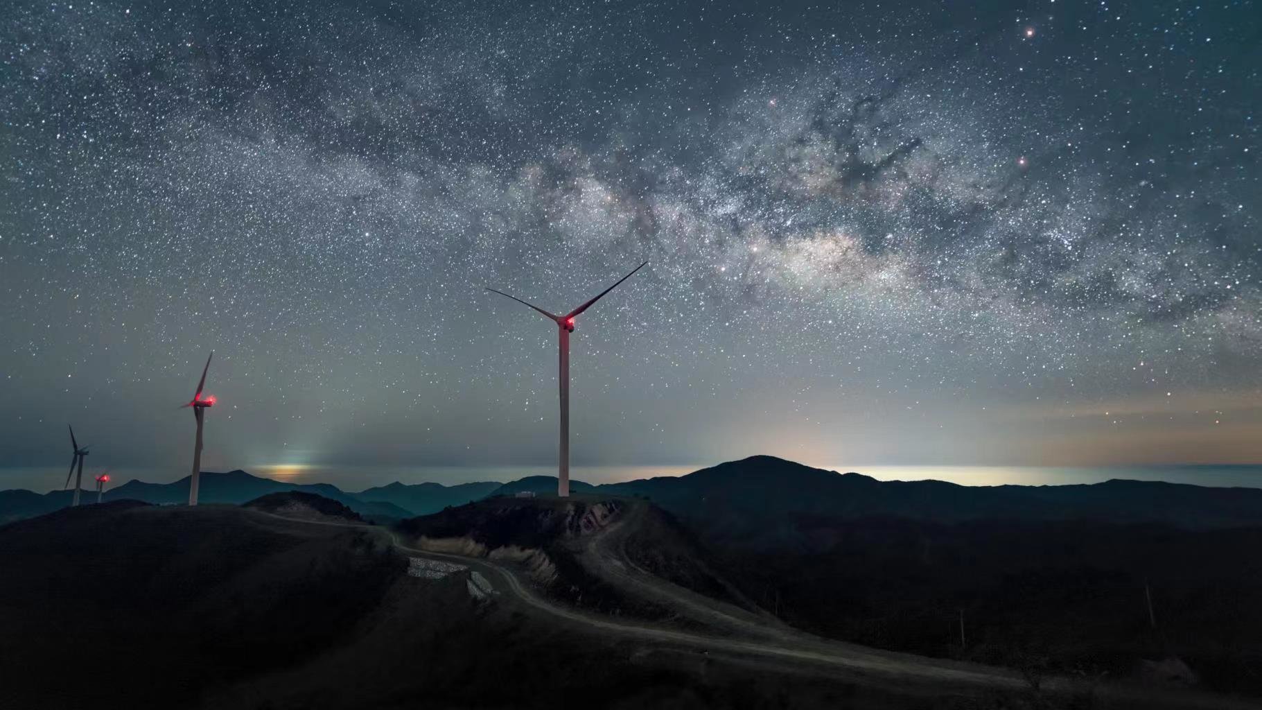 仰天湖大草原：在1314米处赏景畅玩