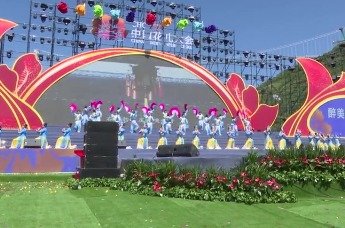 西北花儿歌手“聚会”临夏 唱响民歌传承花儿文化