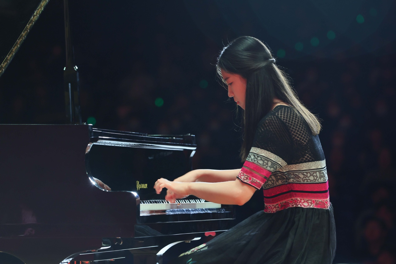 “党旗飘飘 强国有我——中央音乐学院走进西北工业大学主题音乐会”成功举办