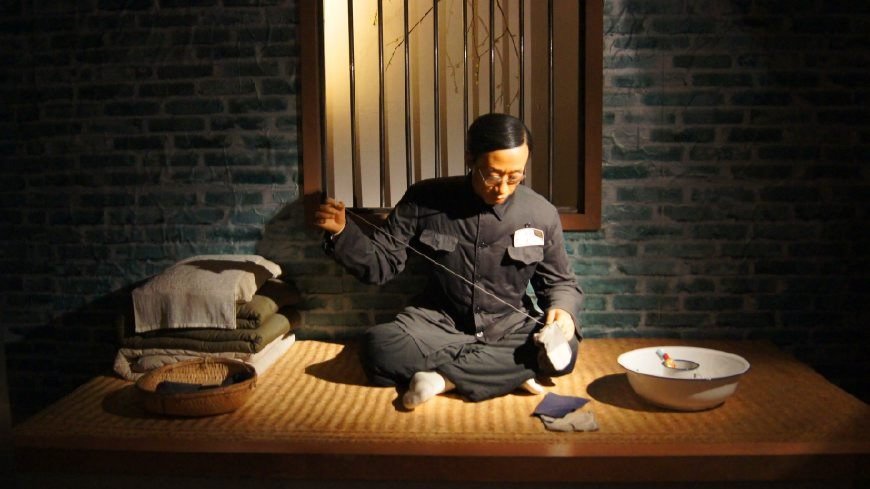 1950年溥仪和张景惠等伪满大臣们被遣返回国，在战犯管理所接受改造