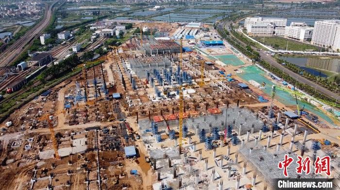 海南自贸港“一号工程”封关运作项目施工忙