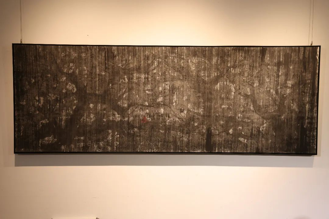 觅·境——李亮东艺术展在《中国美术报》艺术中心开展
