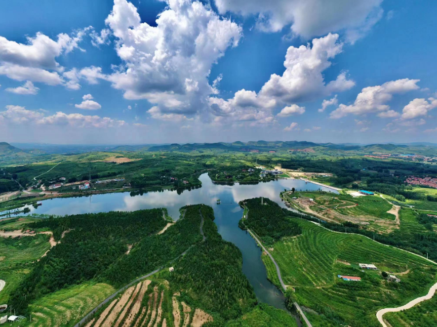 第三届中国乡村振兴鲁村论坛暨第十一届中国农业经营创新论坛在沂源盛大开幕