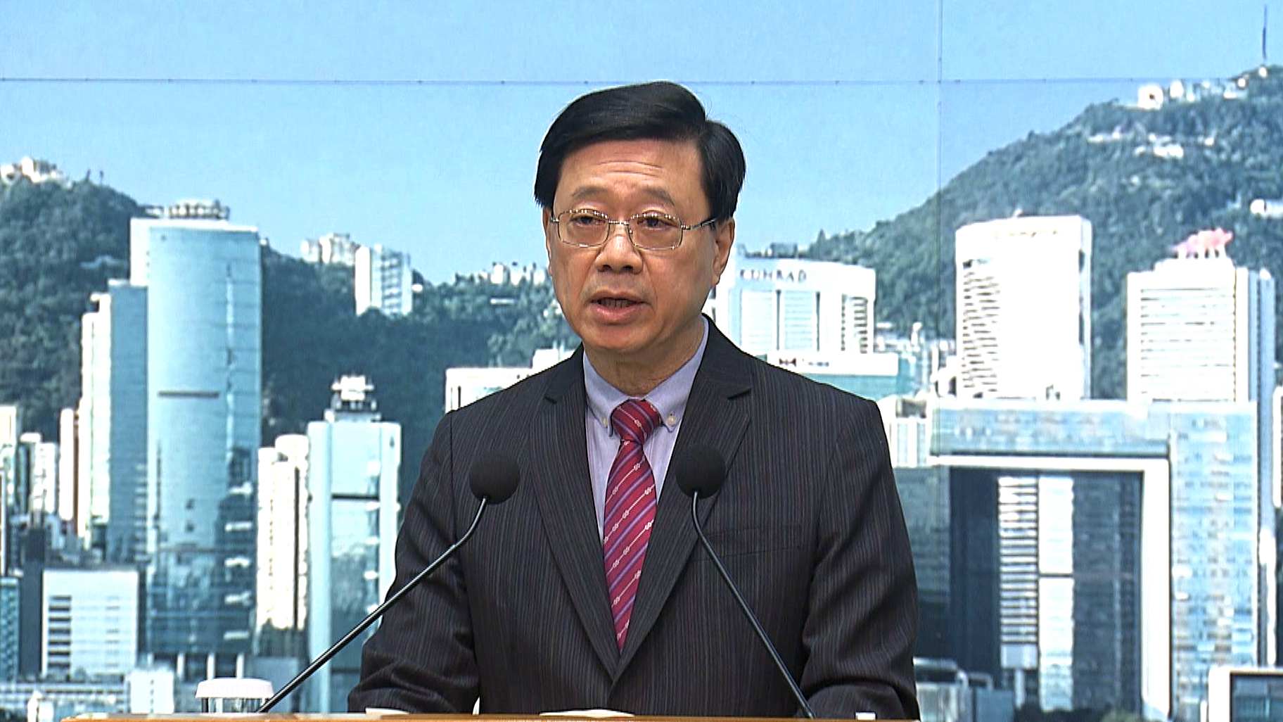 香港政府将有限度输入建造及运输业劳工