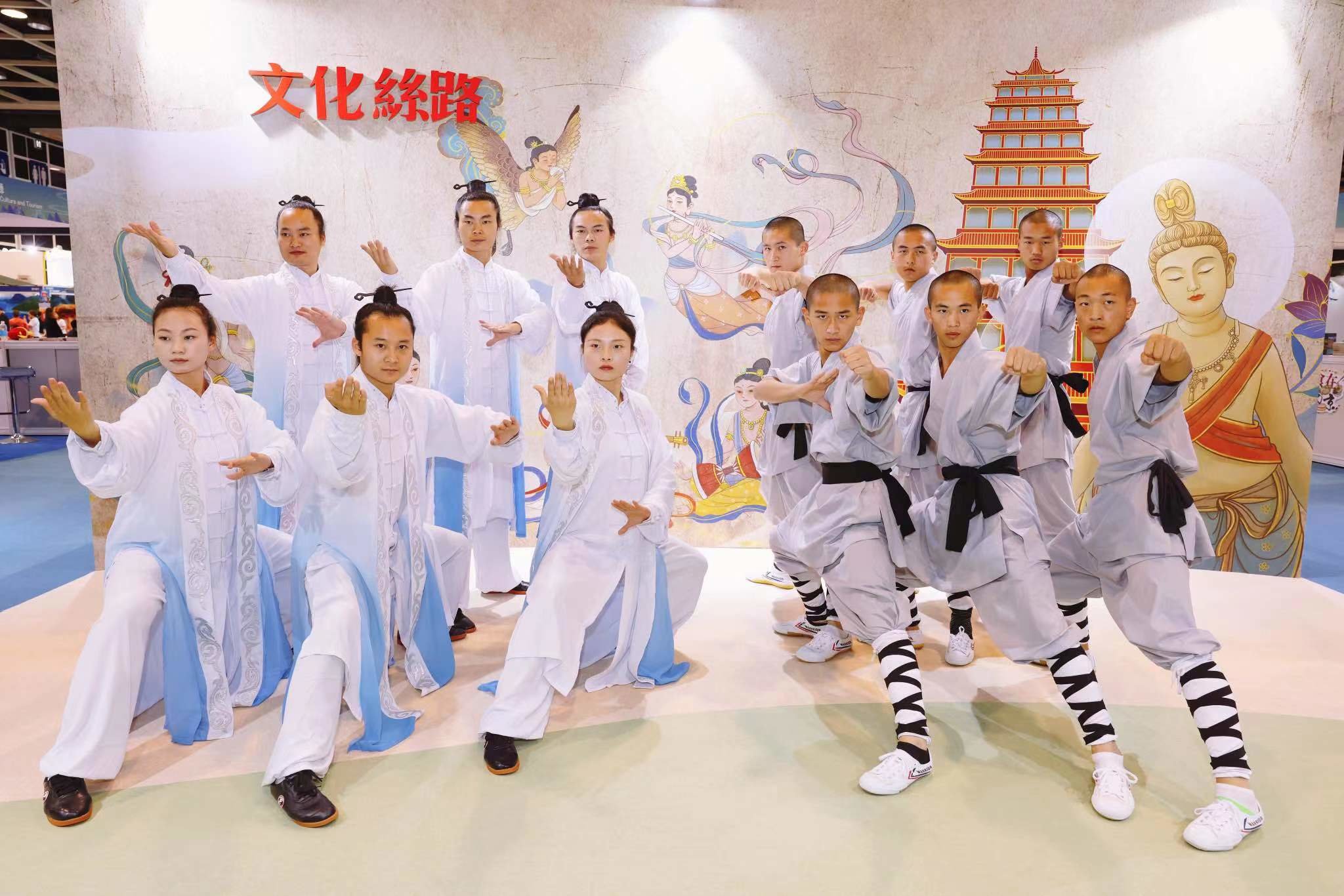 以武会友！“武当”与“少林”牵手香江共展中华武术魅力