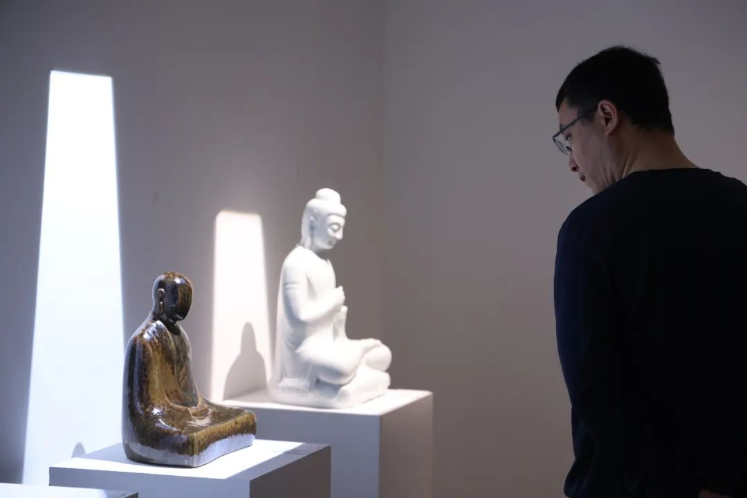 觅·境——李亮东艺术展在《中国美术报》艺术中心开展