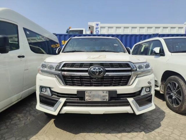 国六丰田酷路泽5700顶配vxs西安提125起