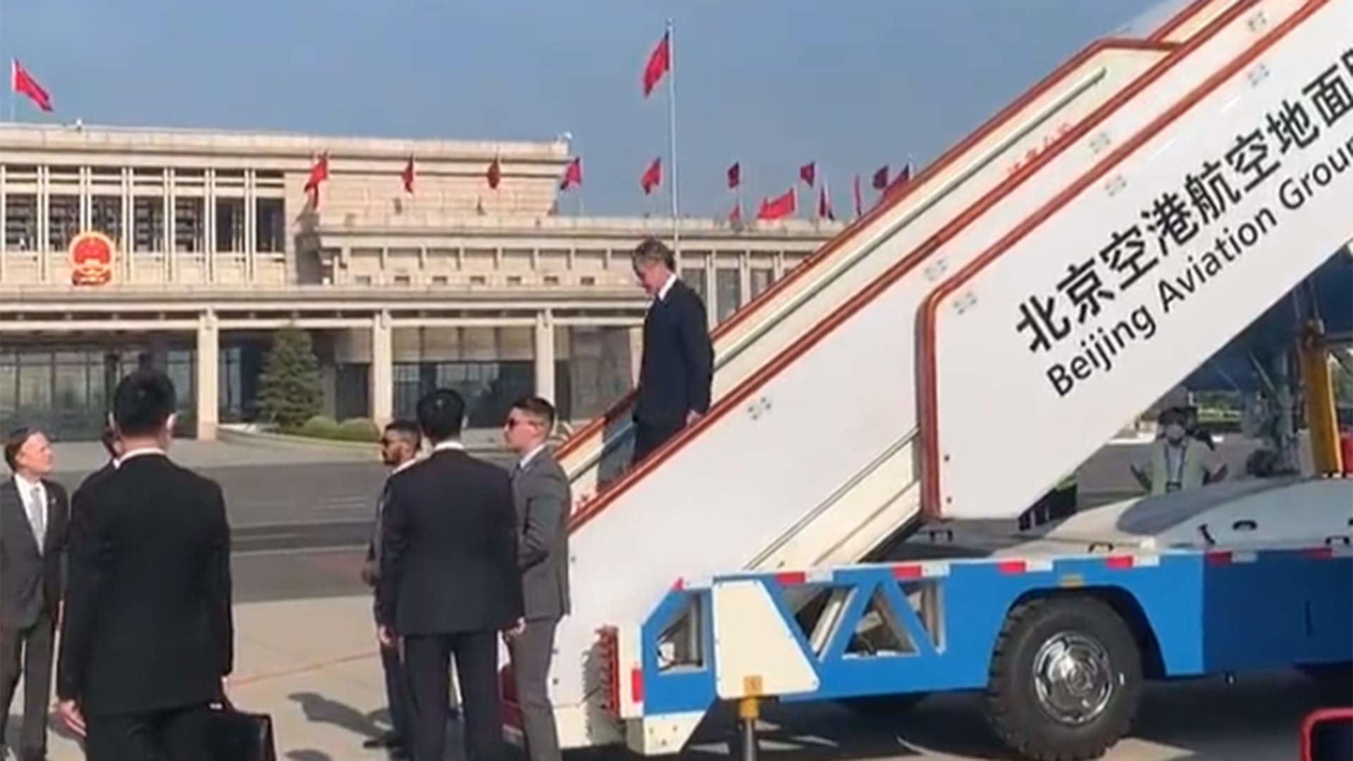 美国国务卿布林肯抵达北京