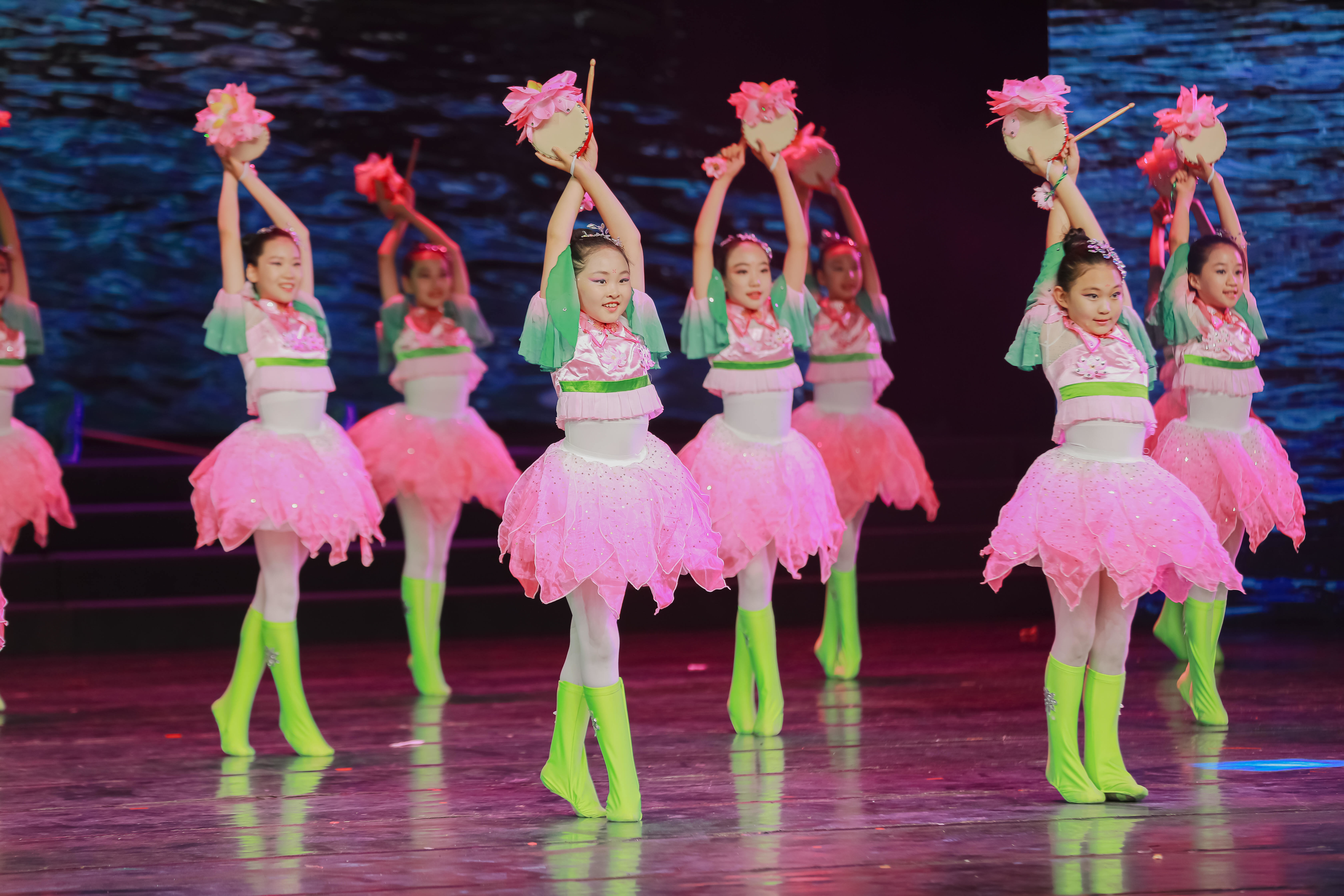 舞蹈《大明湖嬉游记》