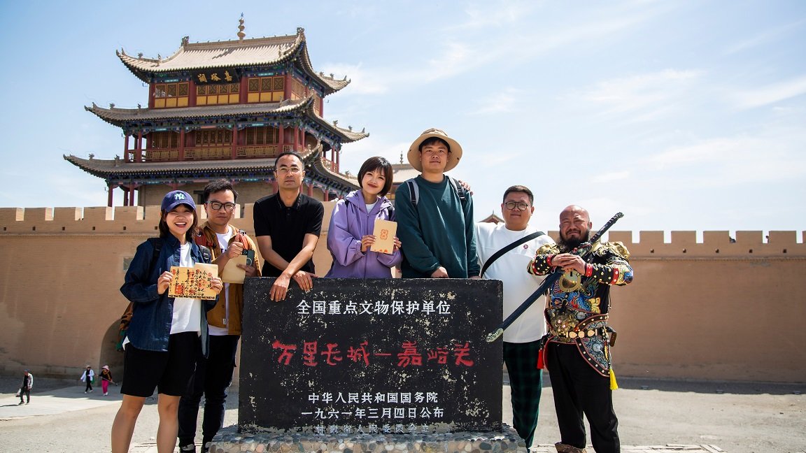 李森 嘉峪关“关长”的快乐(23412740)-20230621172717.jpg