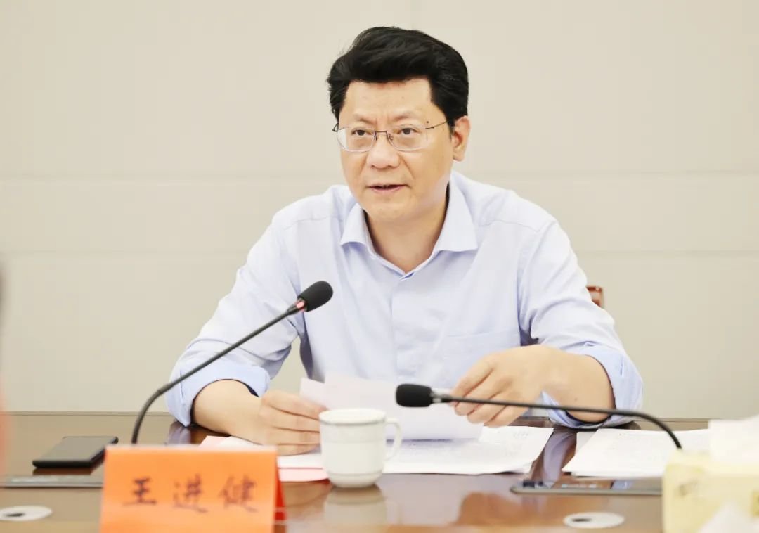 扬州市委书记王进健调研邗江区