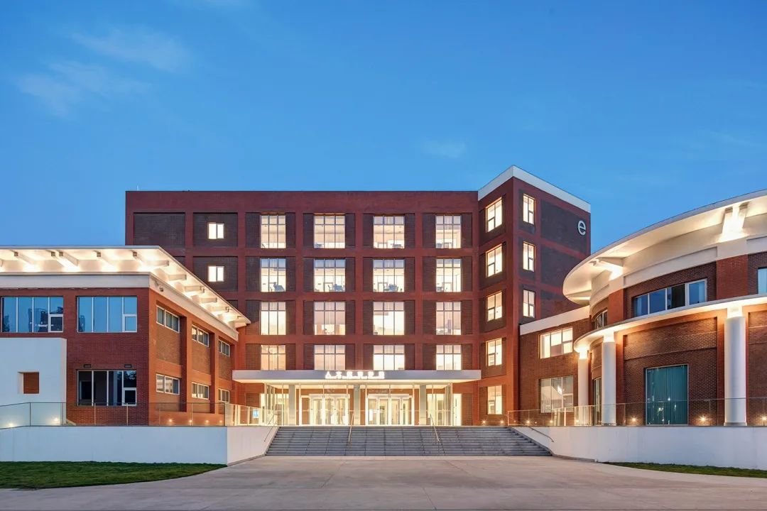学习新体验未来不设限西安欧亚学院校长刘瑾致2023年高考生的一封信