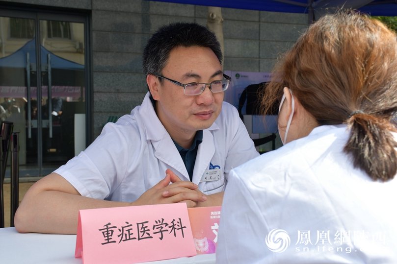 西安交大一附院肠道科普插画巡展与肠营养健康大型义诊活动正式启动