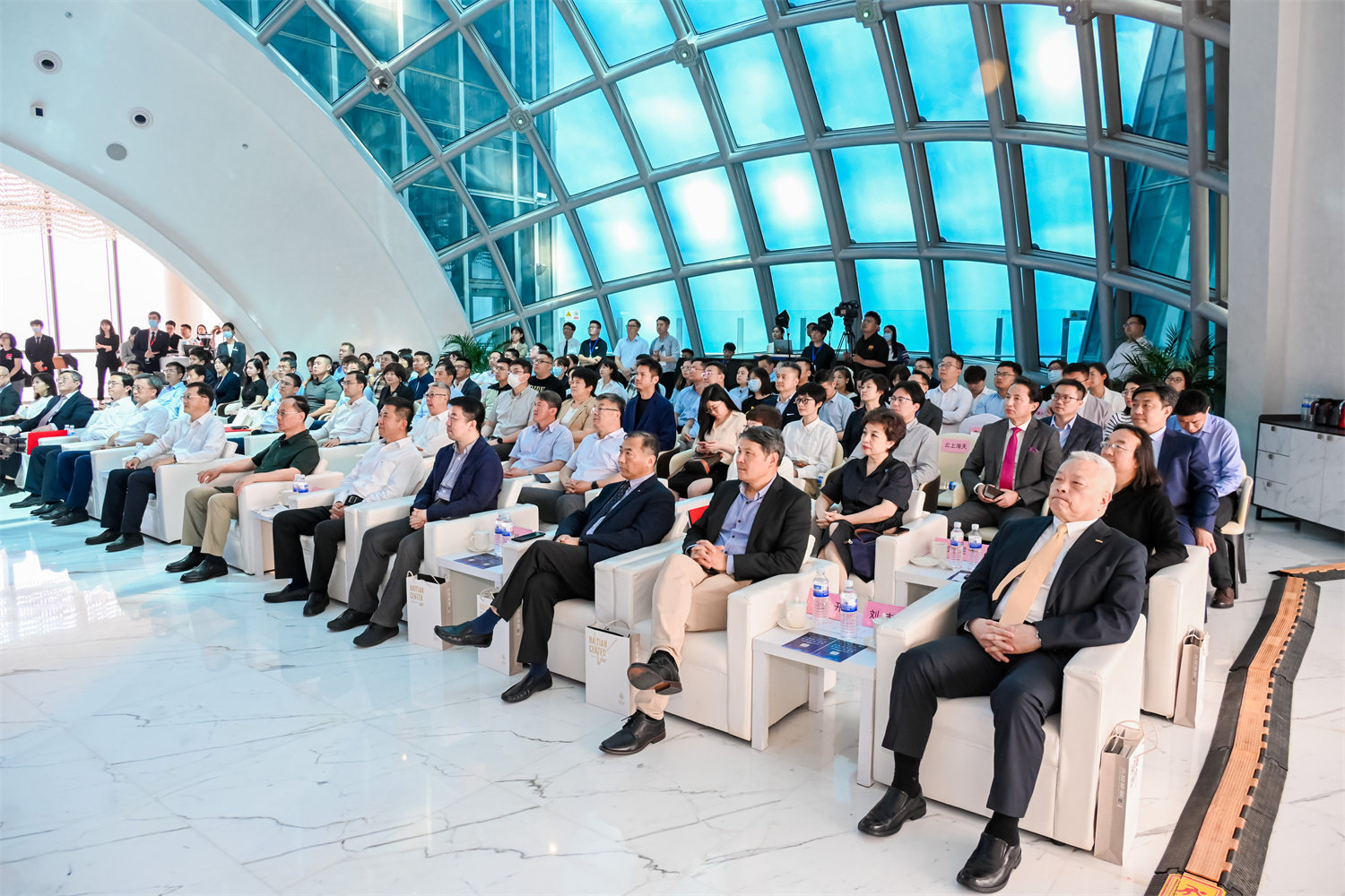 海天之间，向新而生 海天中心运营2周年“卓越综合体高质量成果发布会”圆满举办