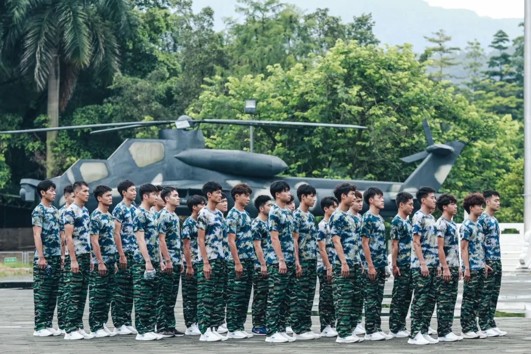 以“兵”的身份严格要求自己!