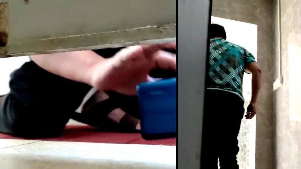 拖鞋男公厕跪地偷拍，美容院员工反拍记录其犯案过程_凤凰网视频_凤凰网