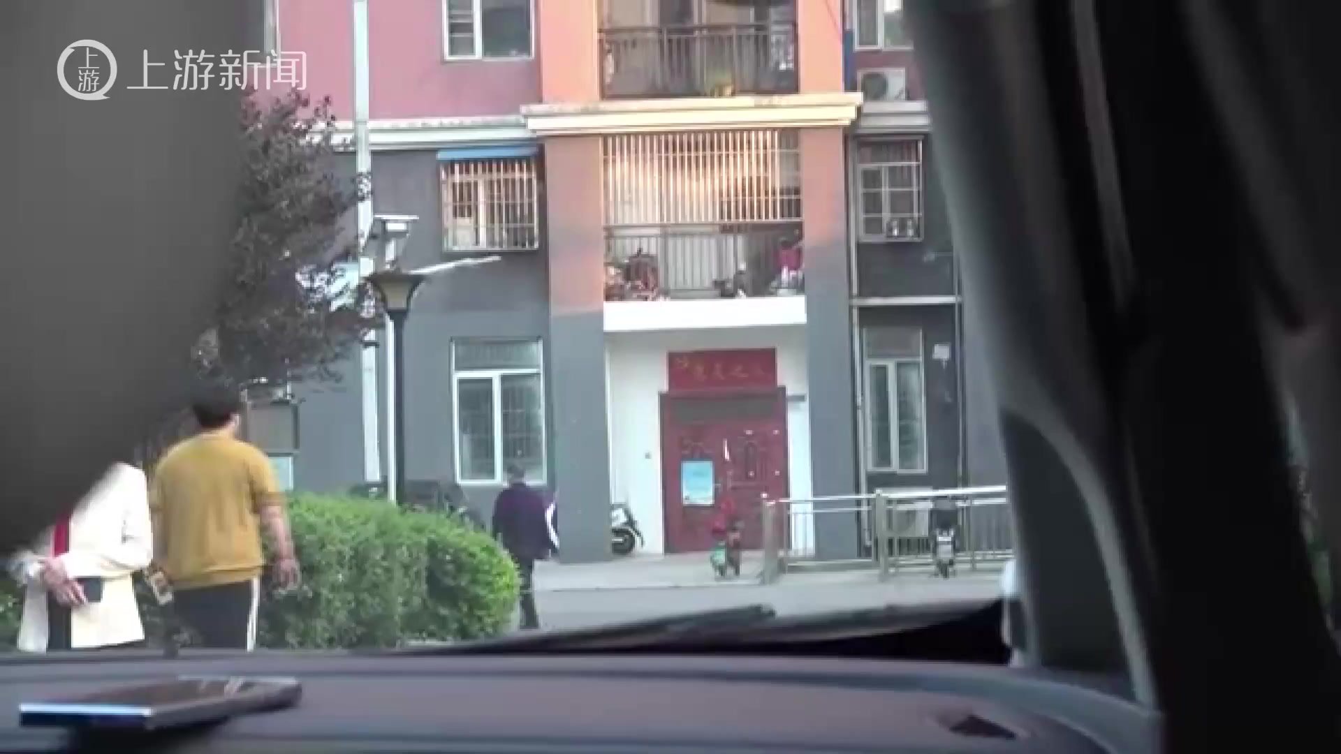 杭州警方打掉一贩毒团伙，毒品藏茶叶盒后邮寄运毒