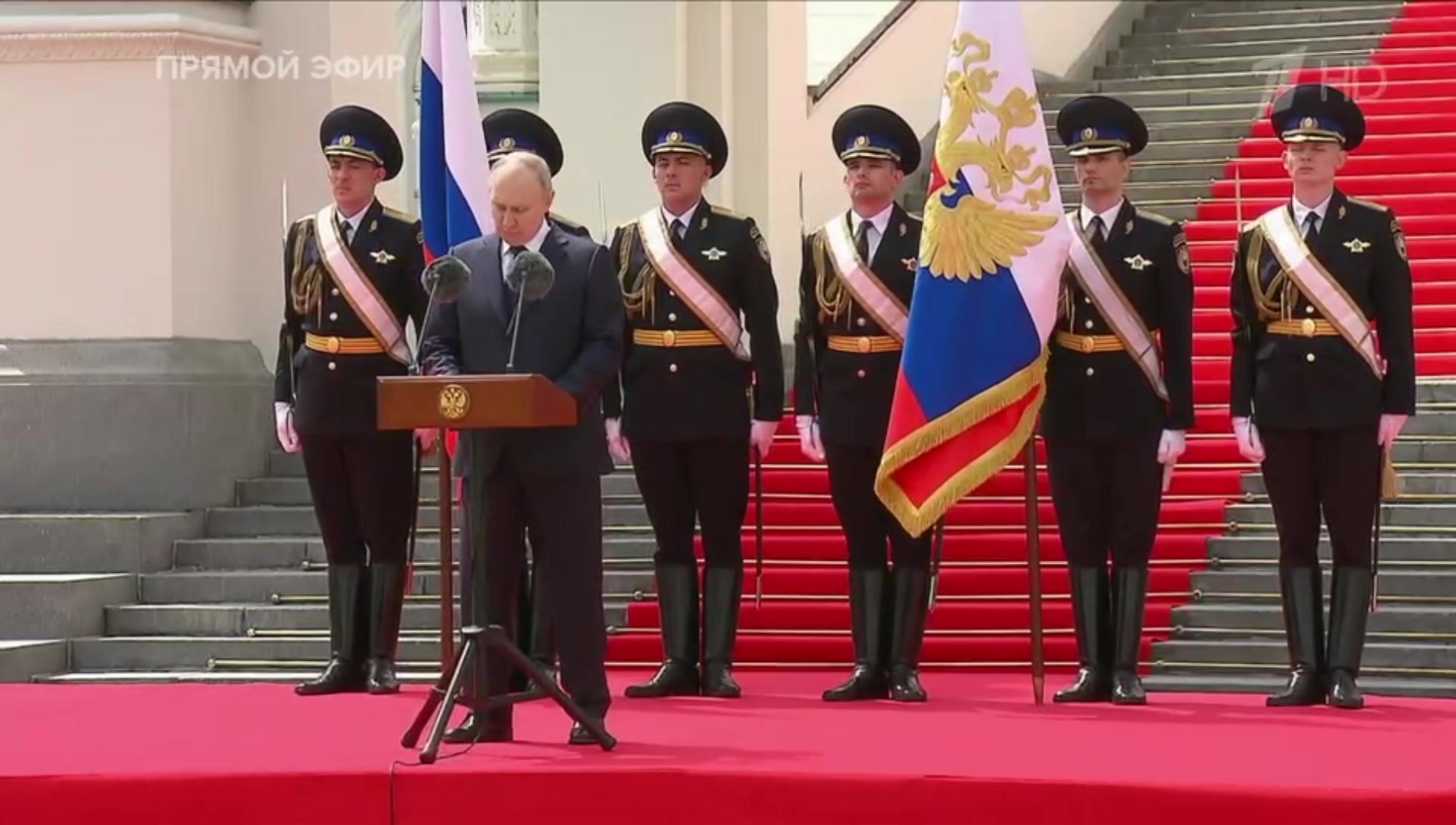 【完整版】普京向军方发表讲话  感谢强力部门对俄罗斯的忠诚