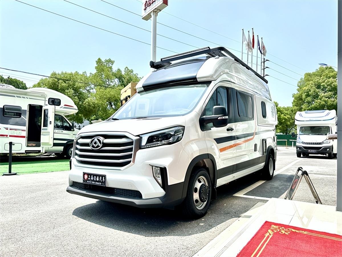 瑞弗启界r600b型房车特价现车一台