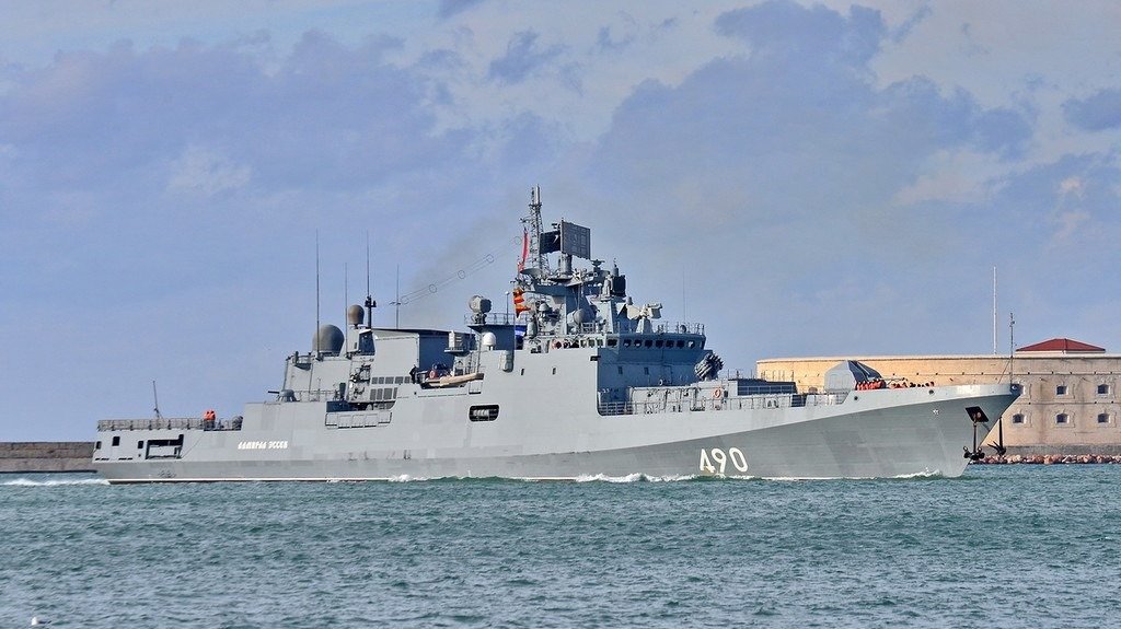 德媒：俄黑海舰队护卫舰换装“二战伪装迷彩”防乌军袭击