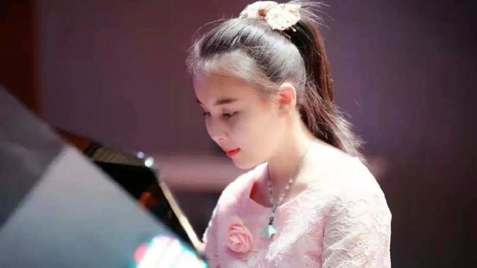 盲人女孩马奕菲高考485分，曾在北京冬残奥会闭幕式上演奏《雪花》