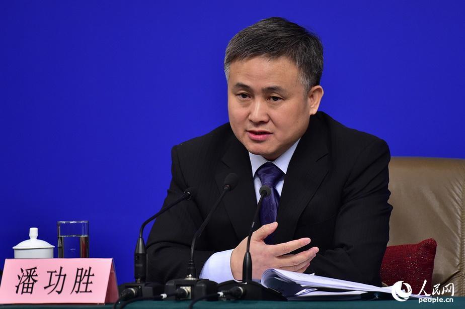 潘功胜任中国人民银行党委书记