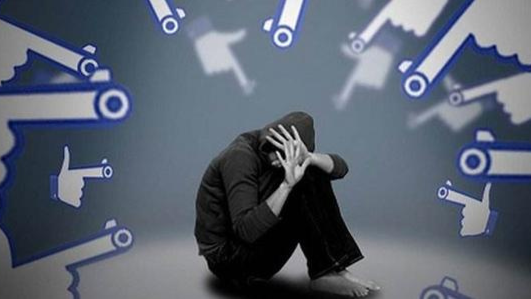 网络暴力事件频发，平台是否需要担责？专家观点现场大PK