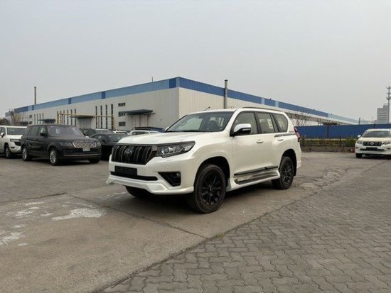 2022款霸道4000vxr暗夜版 7x万特惠_凤凰网汽车_凤凰网