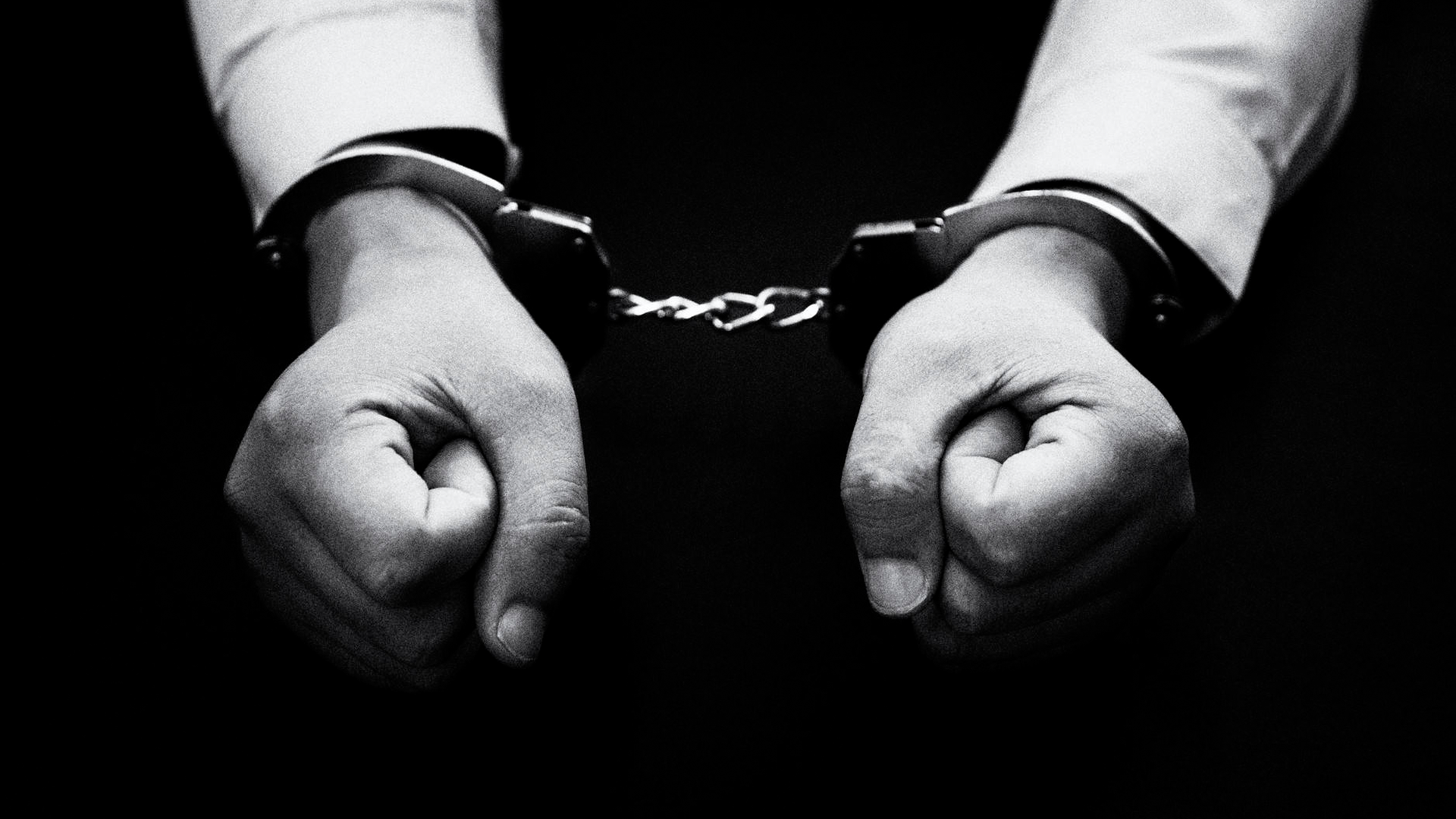 男子和父亲要钱买毒品遭拒后将其殴打致溺亡,犯故意杀人罪获死刑,缓期二年执行_凤凰网视频_凤凰网