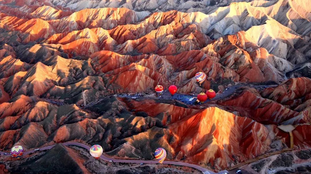 张掖七彩丹霞旅游景区供图