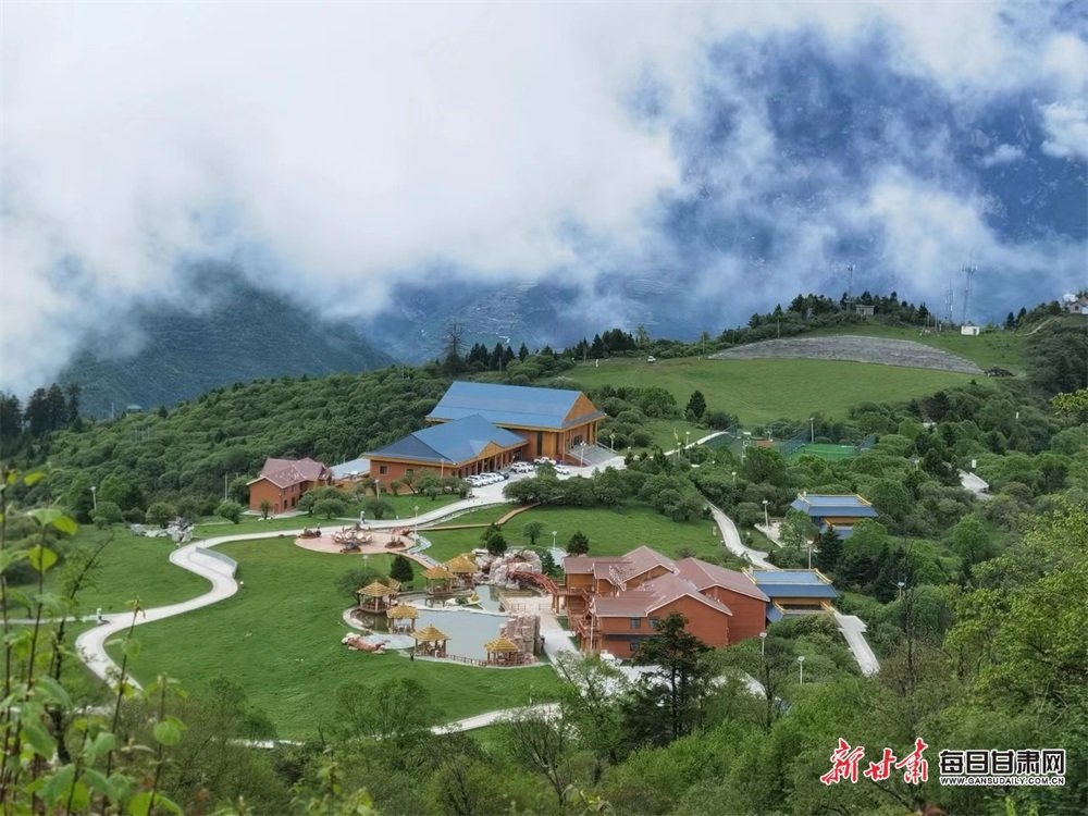 拉尕山景区 张宝明 摄