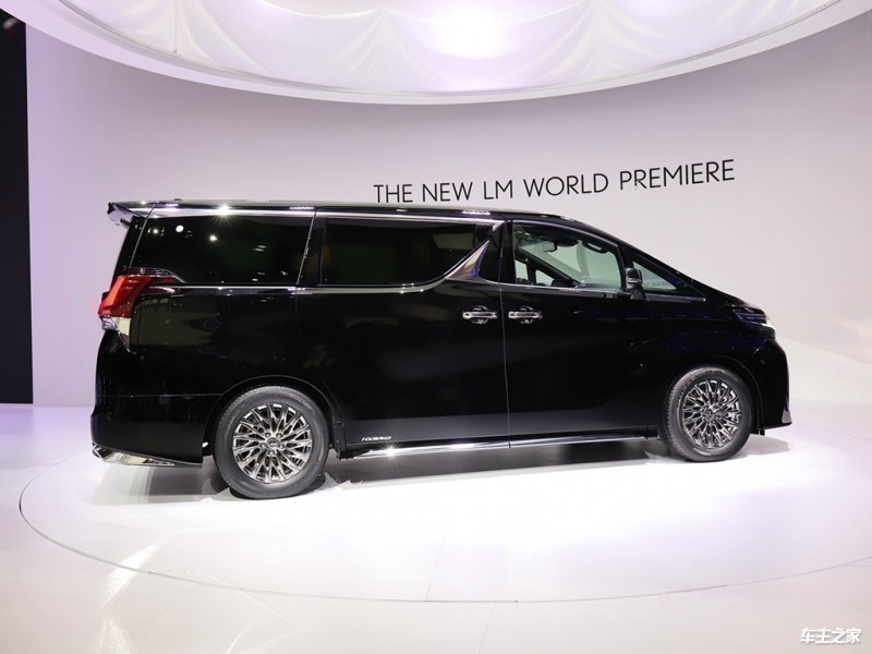 雷克萨斯lm300h顶级商务车加价8万提车