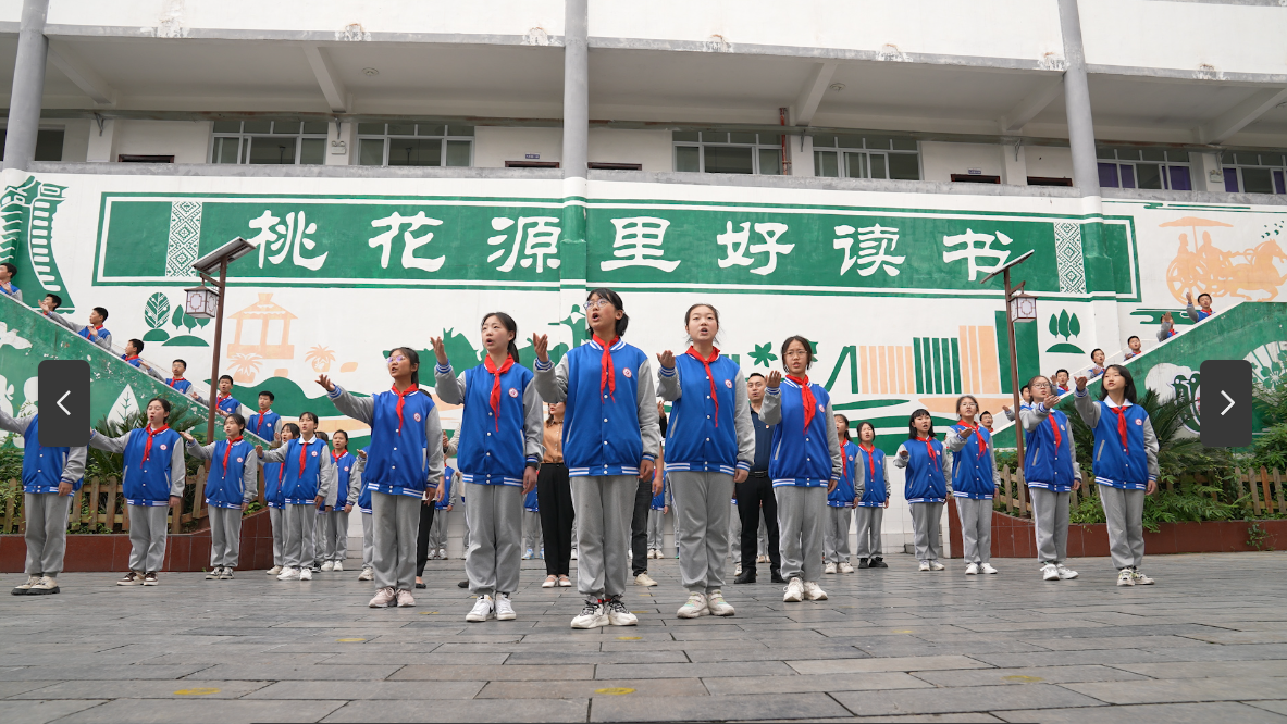 桃花源中学开展师生诵读