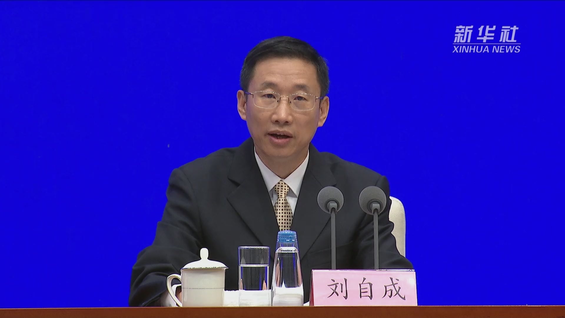 教育部：多措并举 确保到2035年如期实现义务教育优质均衡发展目标