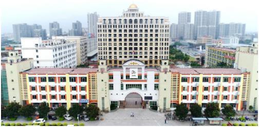 鹏北海，凤朝阳。29年老牌民办学校——福州金桥学校的格局和底气！（福州金桥学校地址在哪里）
