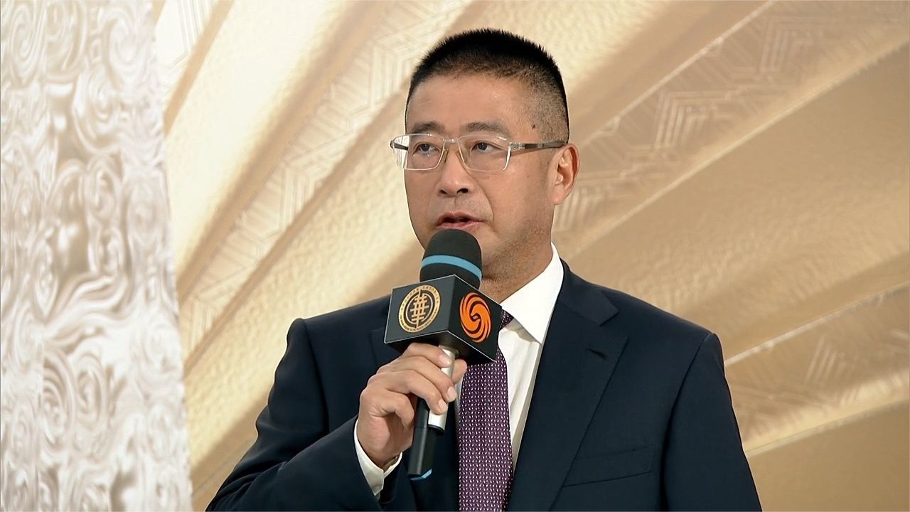 泸州老窖股份有限公司常务副总经理王洪波亮相华人盛典红毯_凤凰网