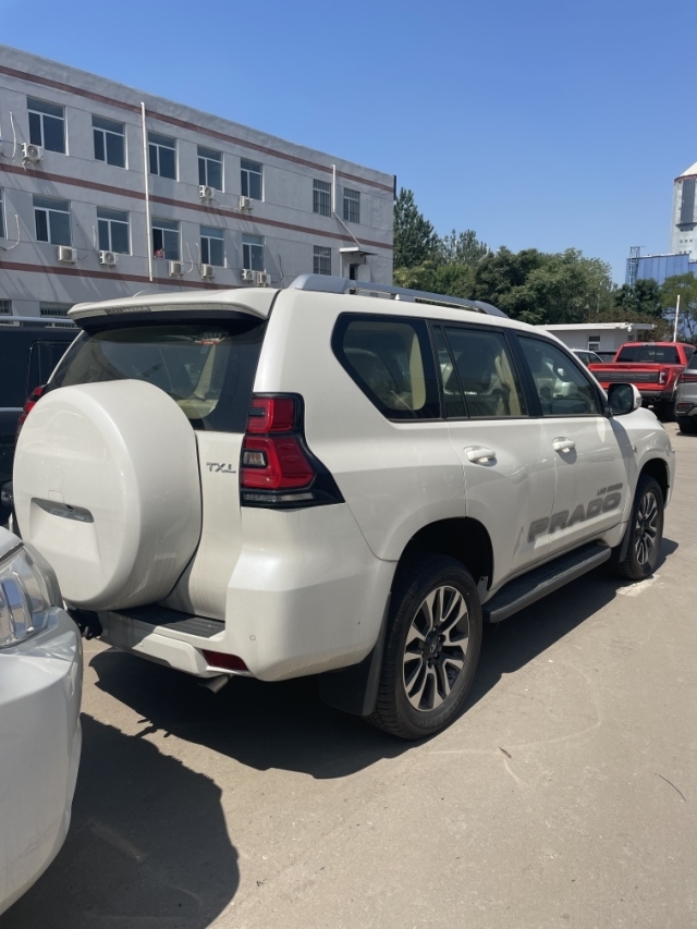 2023款丰田霸道4000txl中东版60万起