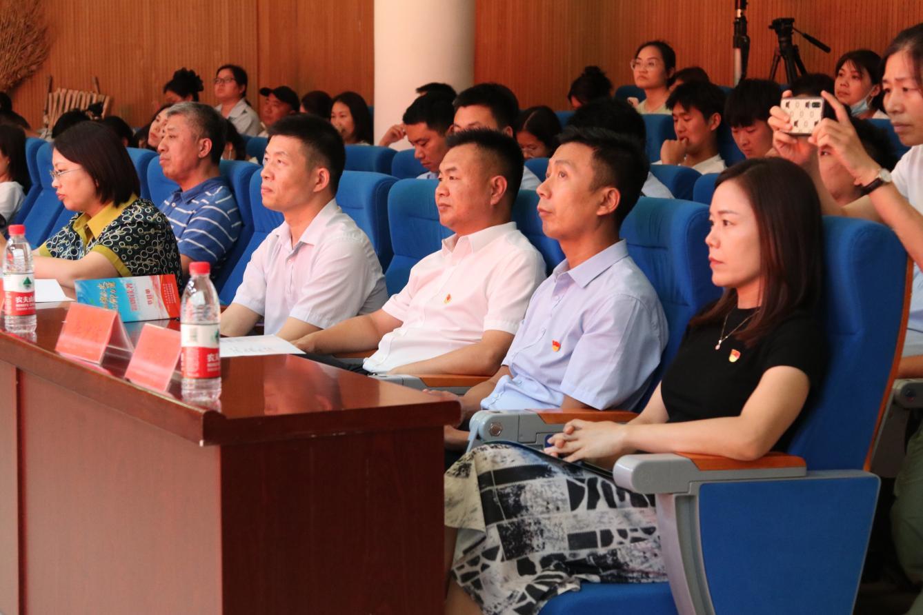 中牟舉辦朗讀分享活動為「七一」建黨節獻禮