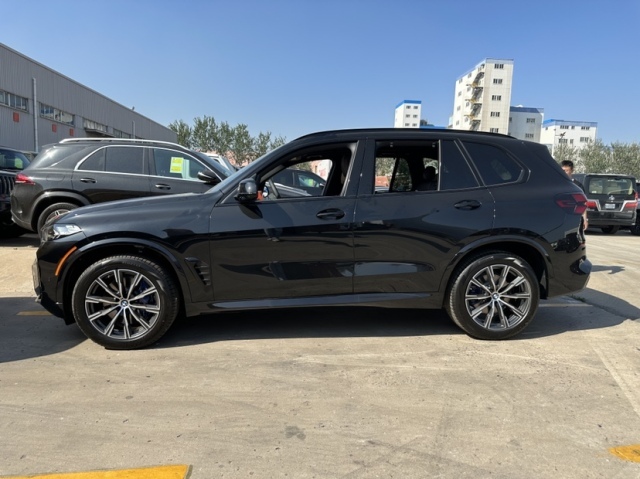 24款加版宝马x5m运动大豪华顶配西安9x