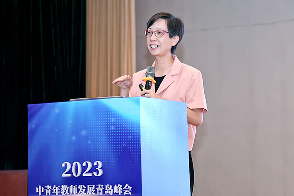 △中国学前教育研究会理事长、广西师范大学教授侯莉敏（活动主办方供图）